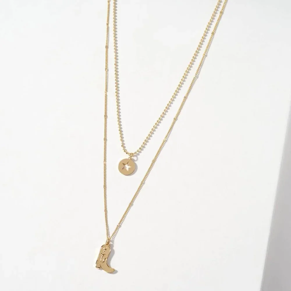 ✨ Adorable Golden Cowboy Boot & Star Charm Layered Necklace ✨ - Picture 2 of 2